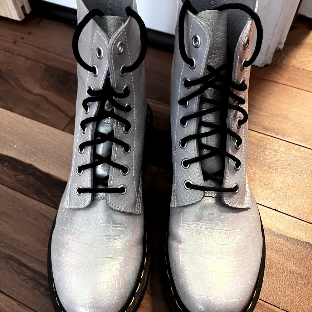 Dr. Martens